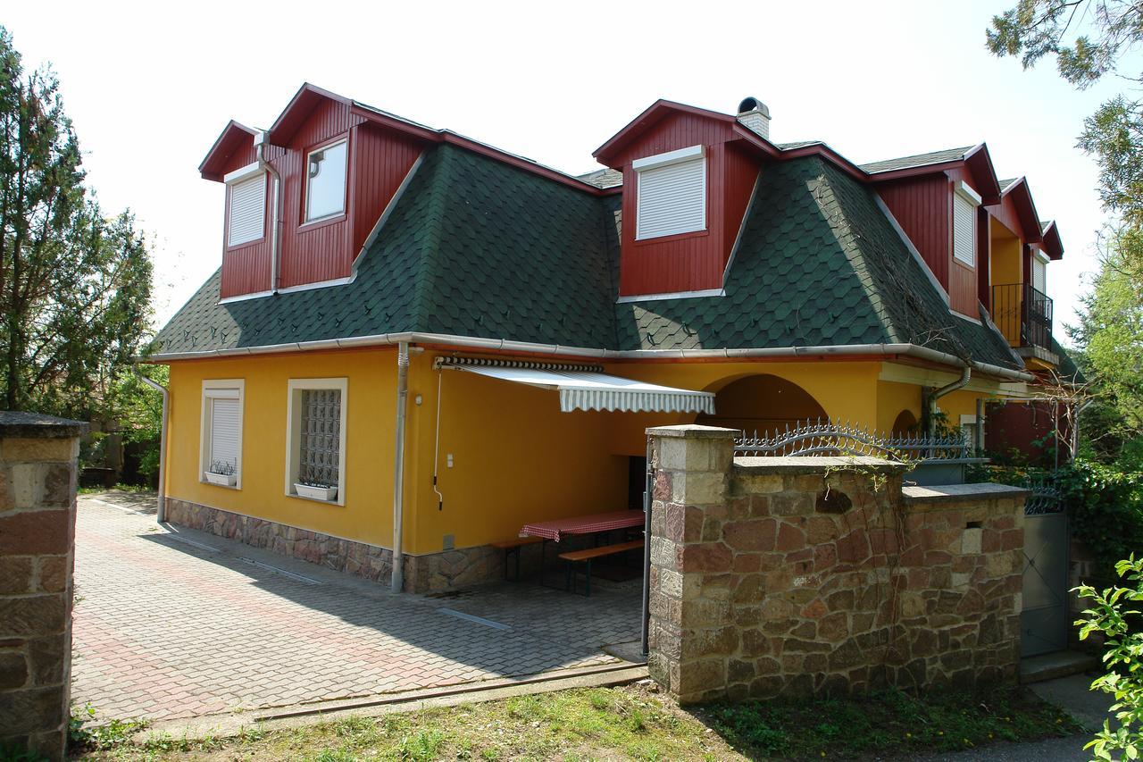 Valentína Apartmanház Bogács Exterior foto