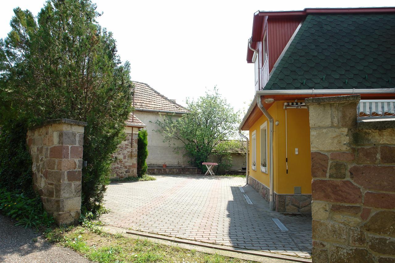 Valentína Apartmanház Bogács Exterior foto