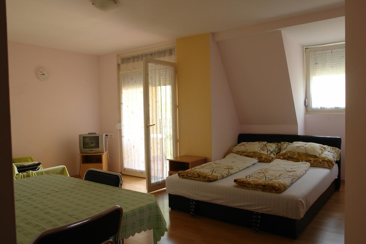 Valentína Apartmanház Bogács Exterior foto